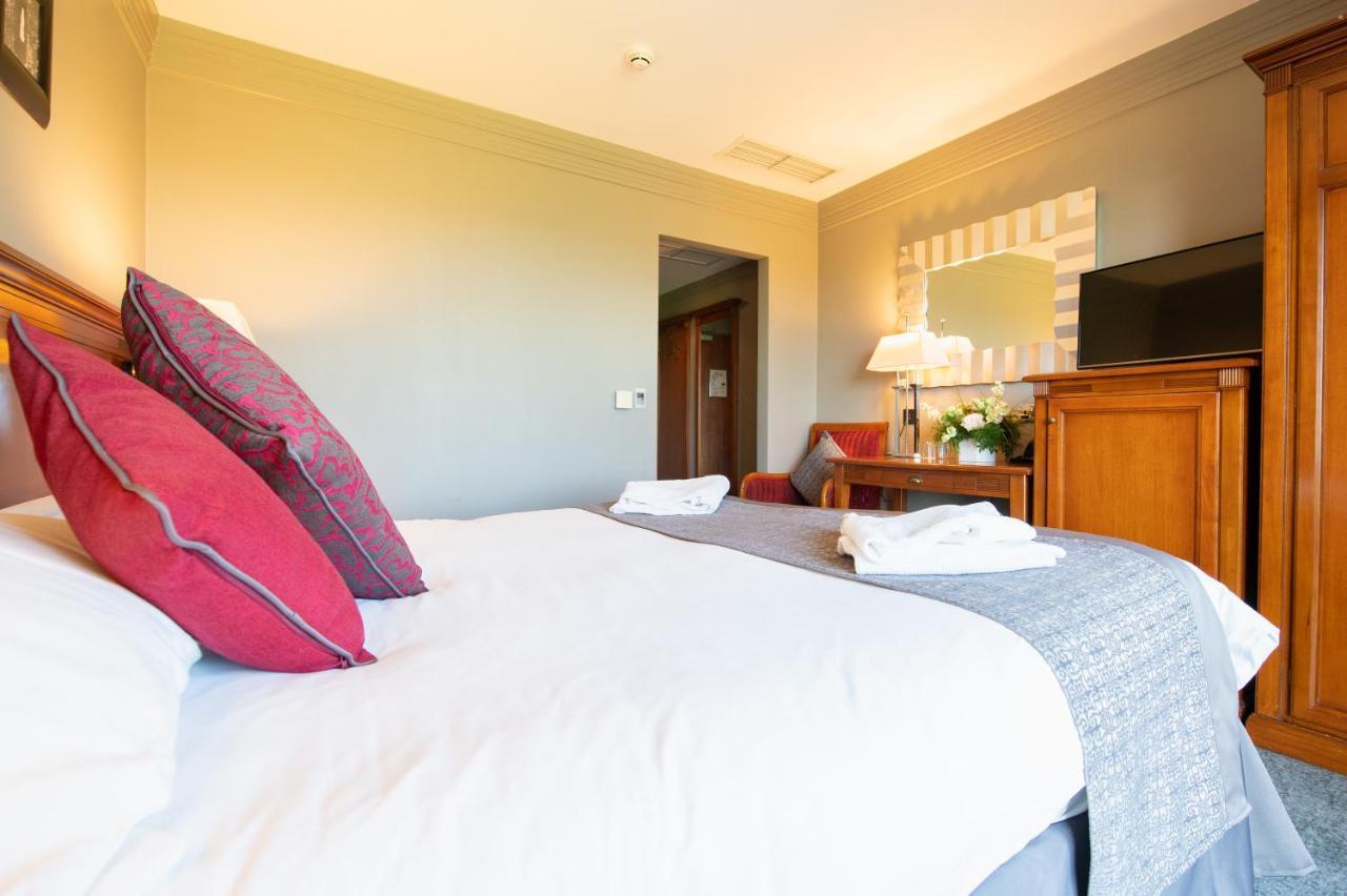 Bryn Meadows Golf, Hotel & Spa Blackwood  Bagian luar foto