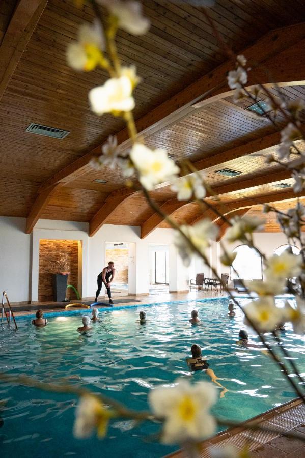 Bryn Meadows Golf, Hotel & Spa Blackwood  Bagian luar foto